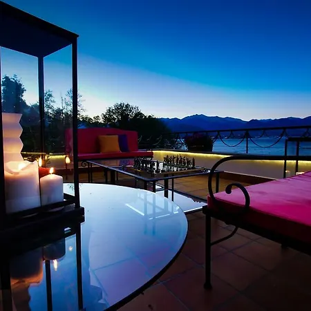 Bed and Breakfast La Volpe Dorata Στρέσα